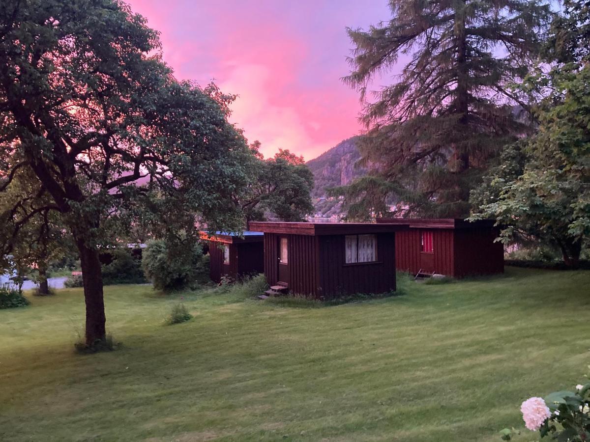 Hotel Nokling & Camping Hjelmeland Dış mekan fotoğraf